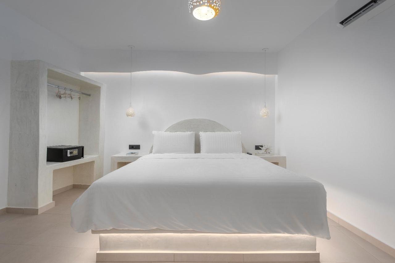 Sole D'Oro Luxury Suites أويا الغرفة الصورة