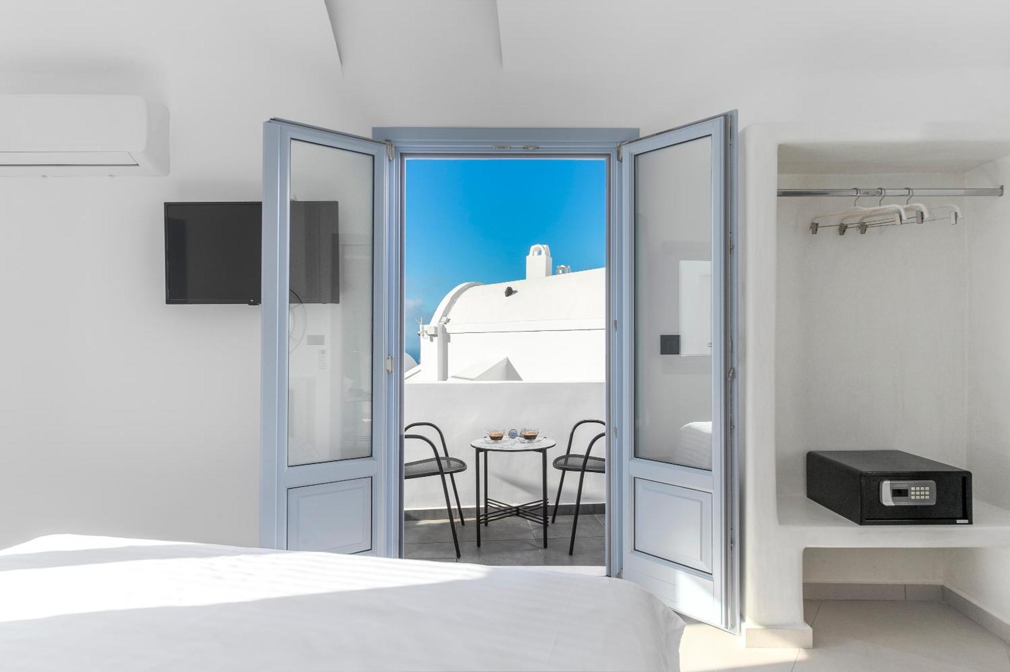 Sole D'Oro Luxury Suites أويا الغرفة الصورة