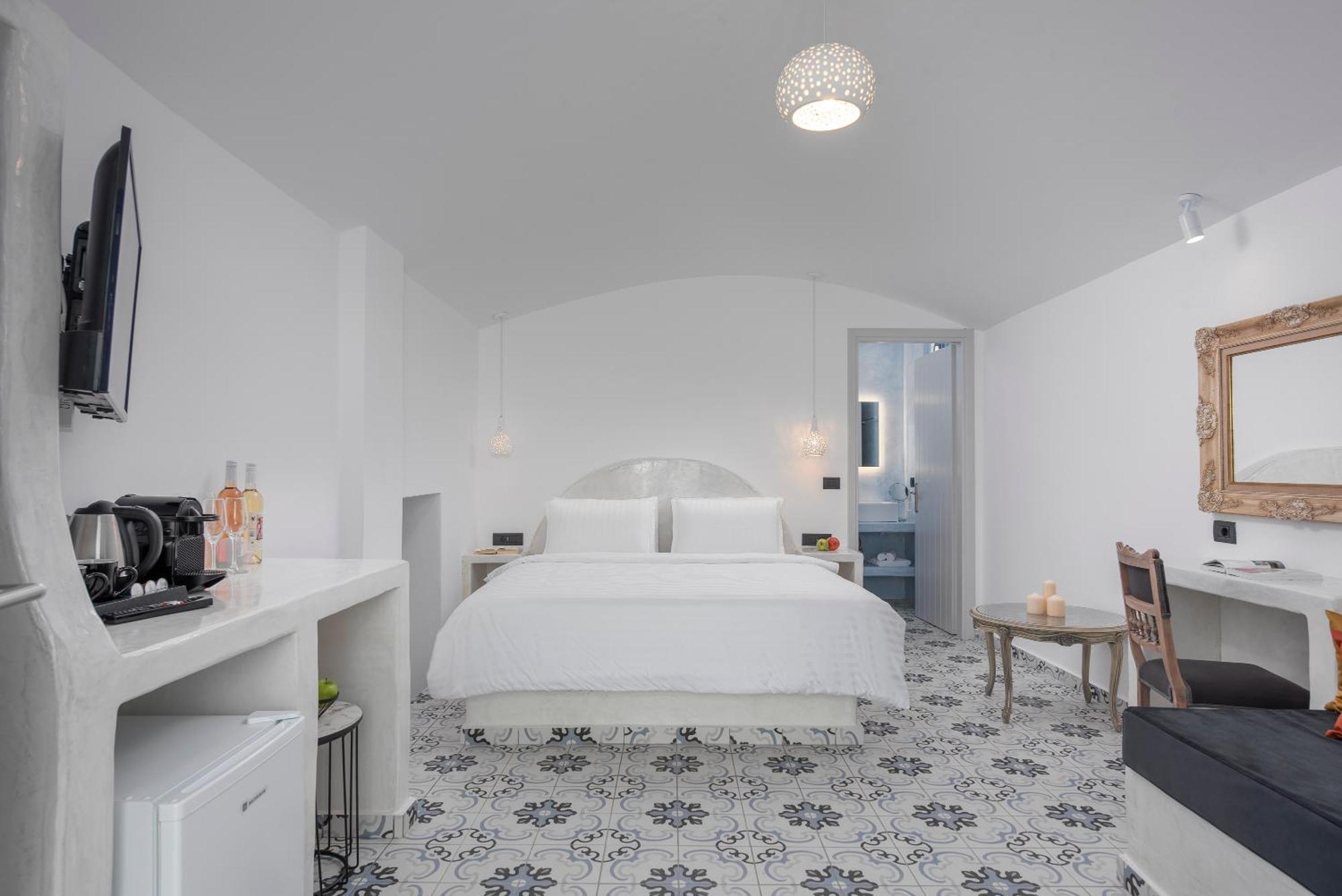 Sole D'Oro Luxury Suites أويا الغرفة الصورة