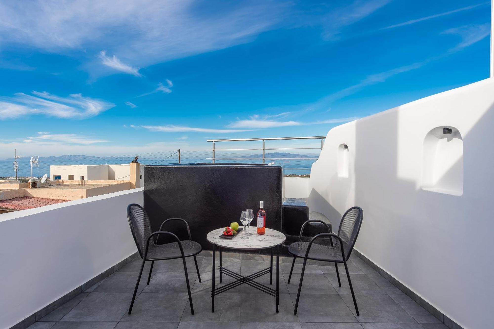 Sole D'Oro Luxury Suites أويا الغرفة الصورة