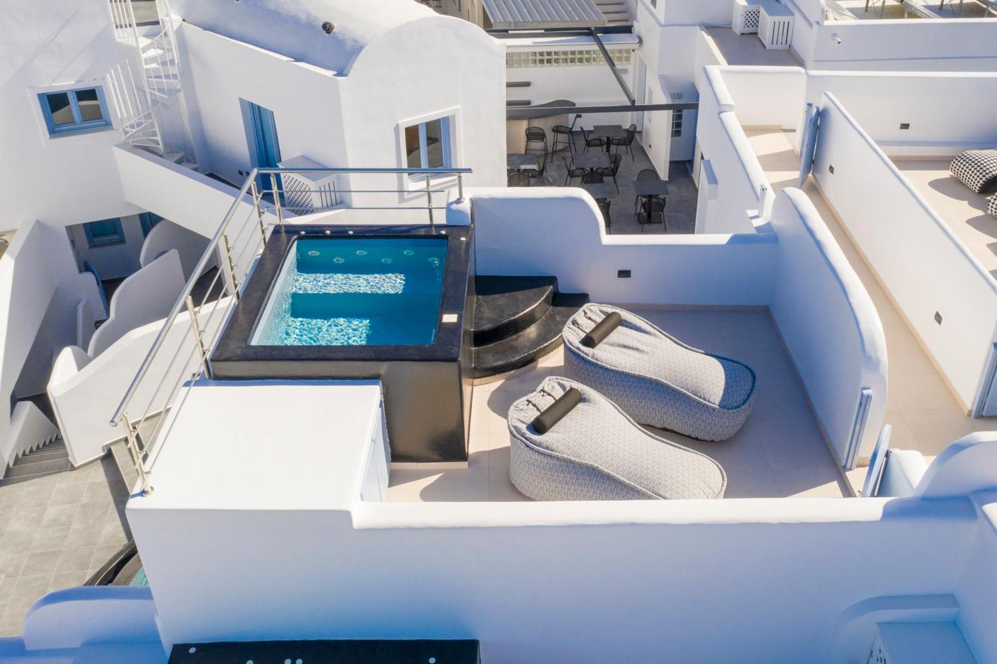Sole D'Oro Luxury Suites أويا الغرفة الصورة