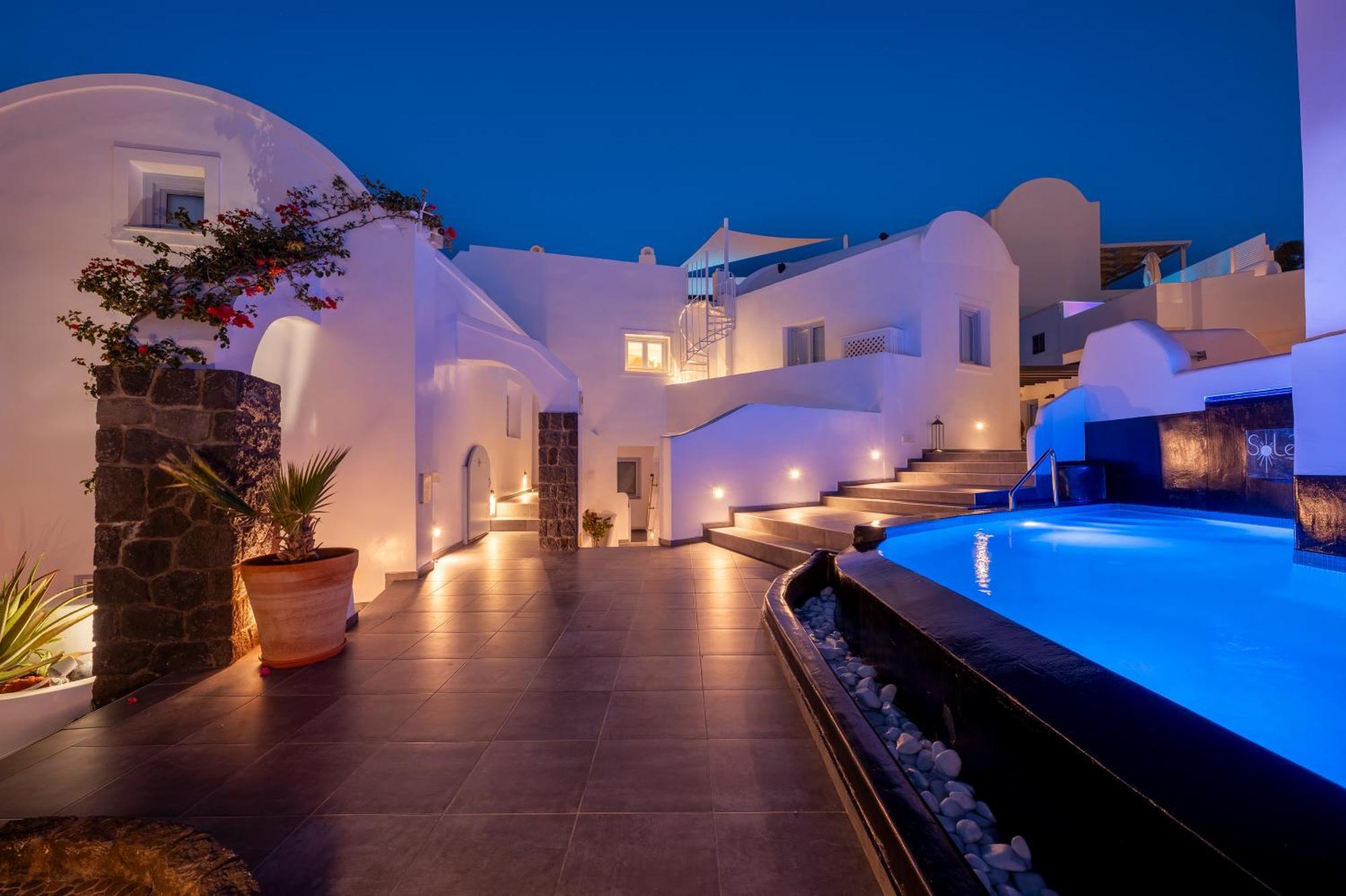 Sole D'Oro Luxury Suites أويا المظهر الخارجي الصورة
